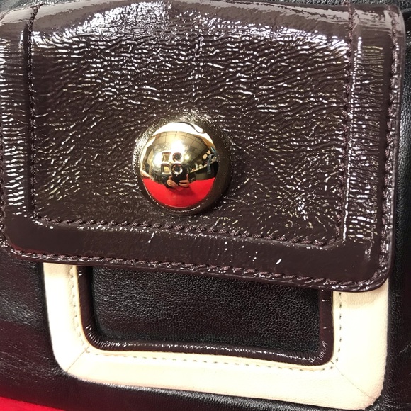 Kate Spade Navy Purse with front pockets EUC - Picture 2 of 8